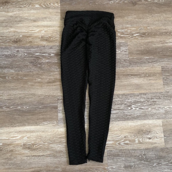 Sold - Picture 3 of 3